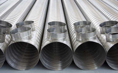 黑色金属软管的工业美学 从背景图案到未来素材的视觉力量